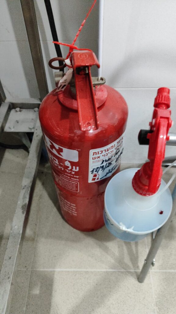 בדיקת מטפים למשרדים פרטיים